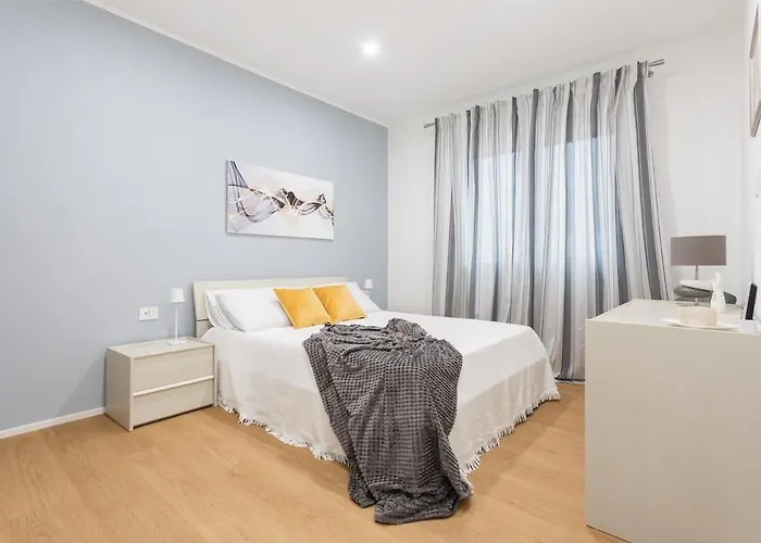 Apartament Casa Bloom - Stunning Penthouse City-center View Oristano