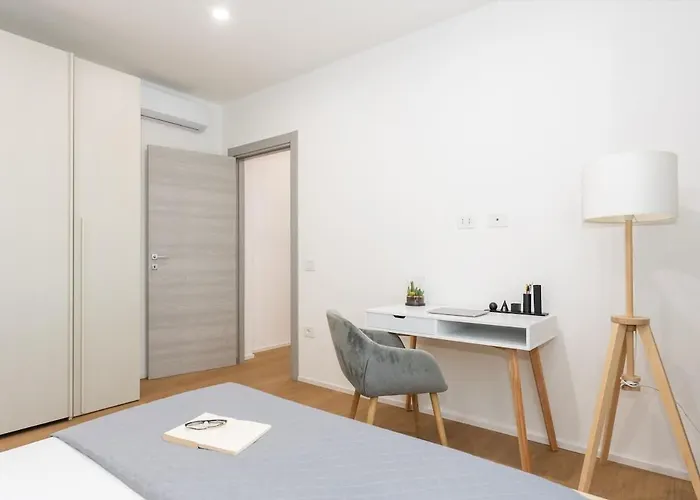 Apartament Casa Bloom - Stunning Penthouse City-center View Oristano