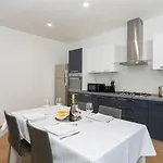 Casa Bloom - Penthouse City-center View & Free Parking