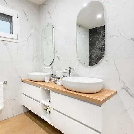 Apartamento Casa Bloom - Penthouse City-center View & Free Parking *