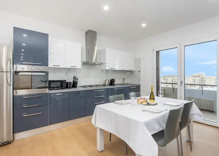 Apartman Casa Bloom - Stunning Penthouse City-center View